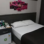فندق مبيت وإفطار Asus Palmiye أضنه